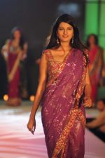  at Pidilite presents Manish Malhotra, Shaina NC show for CPAA in Mumbai on 1st July 2012 (16).JPG